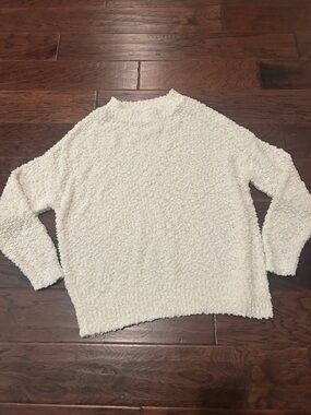 Cherish Cozy White Plush Women's Sweater - Soft Textured Knit